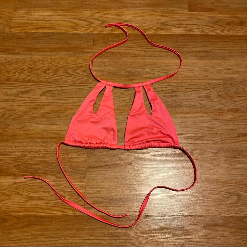 Victoria’s Secret bikini top size large